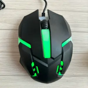 X1 MOUSE ALAMBRICO LED NEGRO y BLANCO