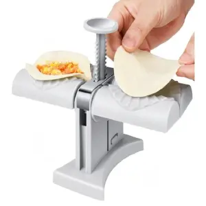 MODERNA MAQUINA PARA HACER EMPANADAS