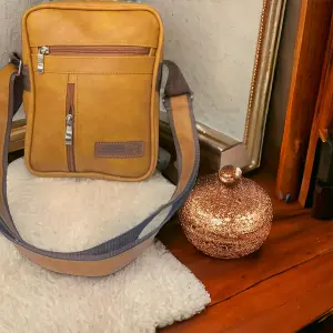 Bolso Manos libre Noble Carry