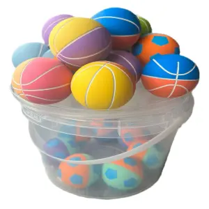 Balde con Pelotas Tipo Tenis de Goma