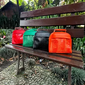 bolso mano libre Referencia C104