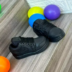 NIKE FORCE NEGRO NIÑO COLEGIAL