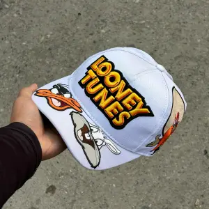 Gorra looney tunes importada 1.1