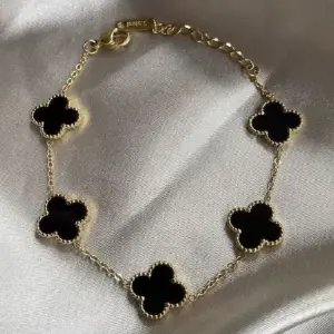 Pulsera de Treboles