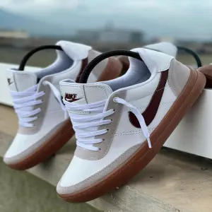 Tenis Nike Suela Beige