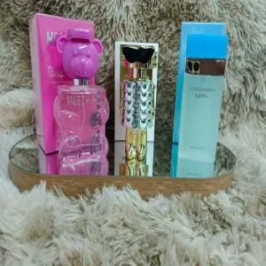 Fame, Moschino rosado, Ligth blue