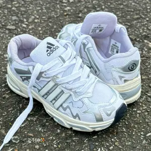 Adidas Bad Bunny Blanco  Hrt 2025