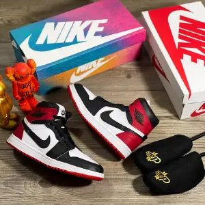 JORDAN RETRO UNISEX