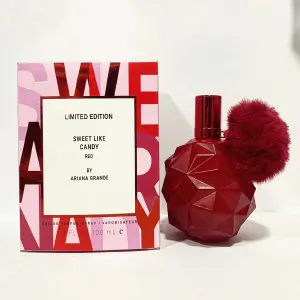 Ariana Grande Sweet Like Candy Roja