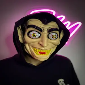 MASCARA DRACULA PASTA