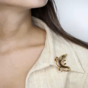 BROCHE PRENDEDOR PIN  COCODRILO