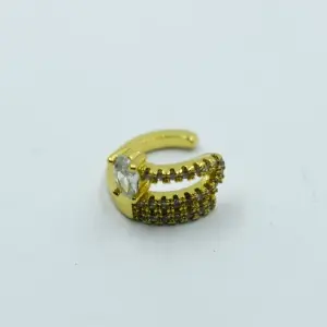 EARCUFF DORADO DIAMANTE Y CRISTALES
