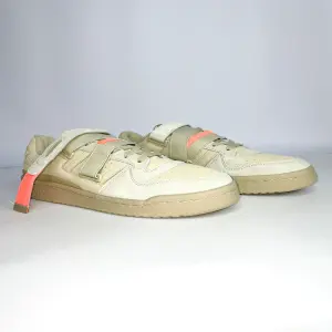DIDAS FORUM 84 LOW