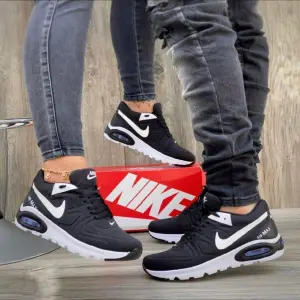 TENIS NIKE DE CABALLERO
