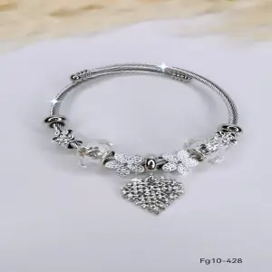 PANDORA CORAZON DE FLORES