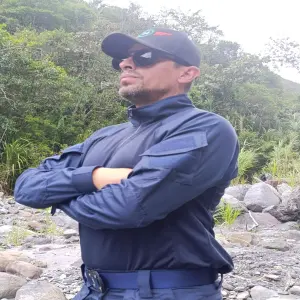 BUZO HIBRIDO