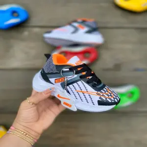 NIKE ZOOM KIDS LLAVERO