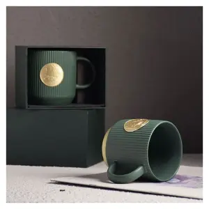 Pocillo decorativo verde sello dorado