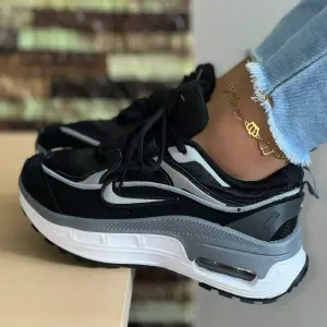 nike bliss negros