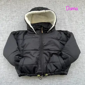 CHAQUETA KAROL G DAMA IMPERMEABLE