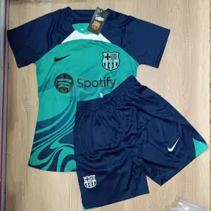 Uniforme BARCELONA Mujer Camisa+Pantalon