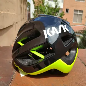 Casco Kask Protone Negro Verde