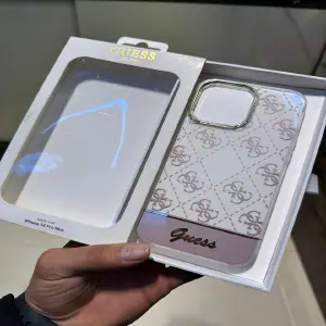Esctuche GUESS Iphone 14 Pro Max ORIGINA