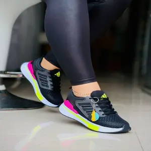 ZAPATILLA DEPORTIVA  ADIDAS ULTRA