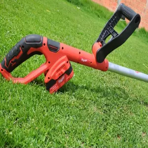 GUADAÑA  MILWAUKEE  INALÁMBRICA RECARGAB
