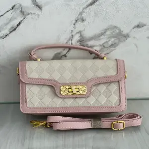 BOLSO TIPO COFRE
