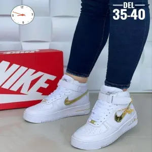 TENIS BOTA NIKE CADENA DAMA
