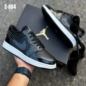 Tenis JORDAN 1 LOW CHAROL