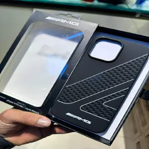 Esctuche Mercedez Iphone 14 Pro Max