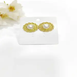 ARETA DORADA CON PERLA