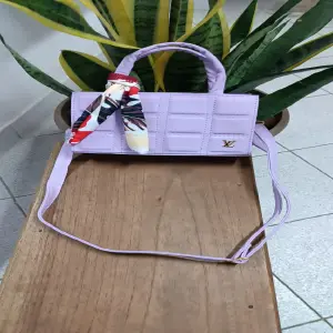 Bolso cartera pañoleta
