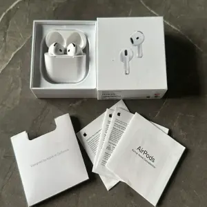 AirPods Serie 4 con cancelacion de ruido