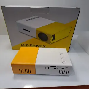 Mini Proyector Led Video Beam 600 Lumens