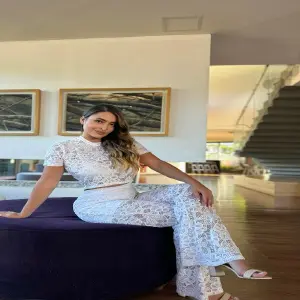 Conjunto pantalón + Blusa en Blonda