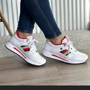 CALZADO Tommy Hilfiger