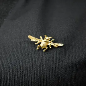 PRENDEDOR DORADO MOSCA