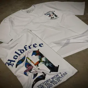 OVERSIZE GRAFICA HOLDFREE