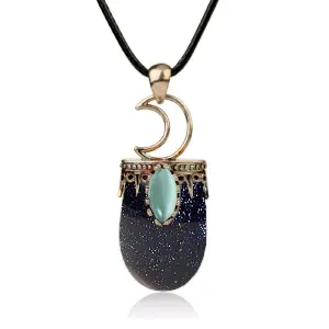Collar Media Luna Cuarzo Lluvia de Plata