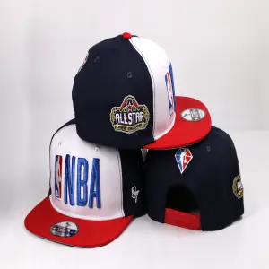 Gorra plana NBA tricolor