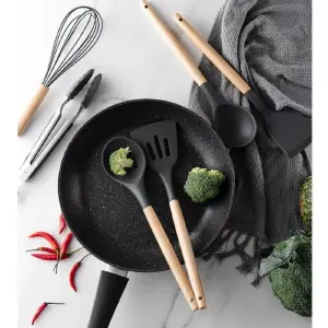 Set De Utensilios con Base Giratoria 12p