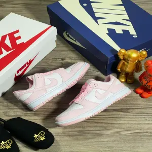 NIKE DUNK UNISEX