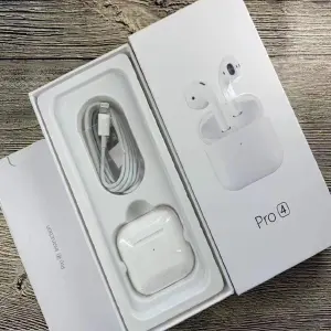 AUDÍFONOS PRO 4