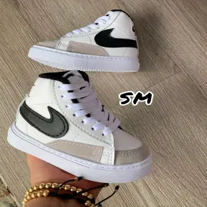 Nike Bailleli  Blanco Naranja  Tt
