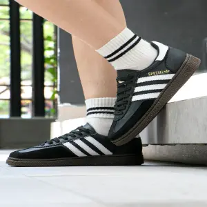 ADIDAS SPEZIAL