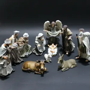 Pesebre de 15 cm en poliresina