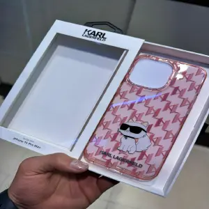 Forro karl legend Para Iphone 15 Pro Max